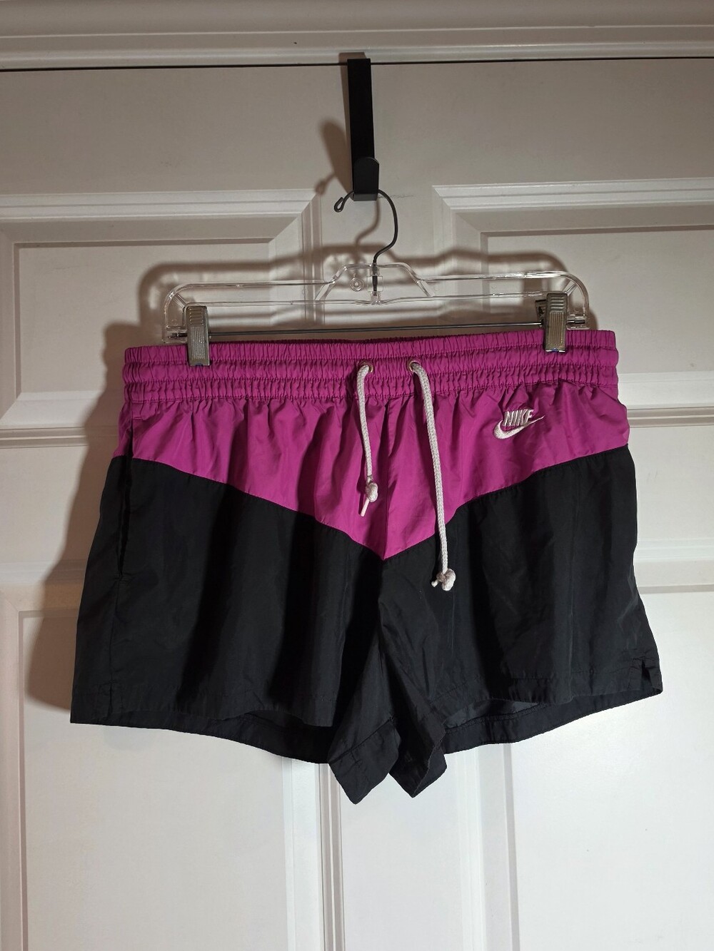 Nike Shorts Womens Sportwear Heritage Pockets Black Pink Running Drawstring XL